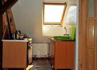 Фермерские дома Markowe Siedlisko Венгожево Двухместный номер с 1 кроватью и собственной ванной комнатой вне номера-9